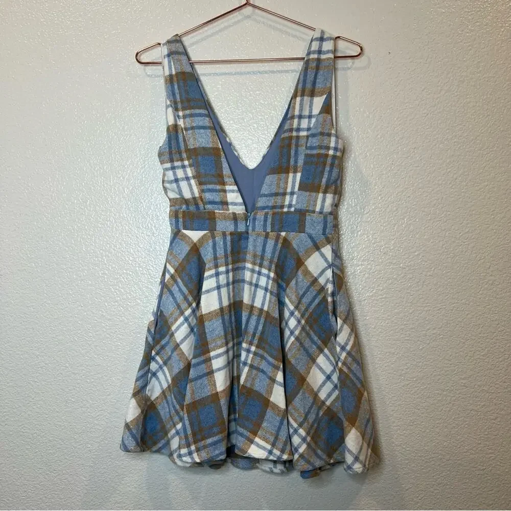 Lulus autumn strolls